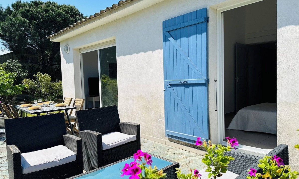 La Marana Villa | - Casa Zivvia - Beachfront