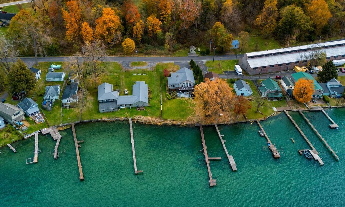 Cayuga House | Cayuga Waterfront | Al Fresco Dining | 14 Guests