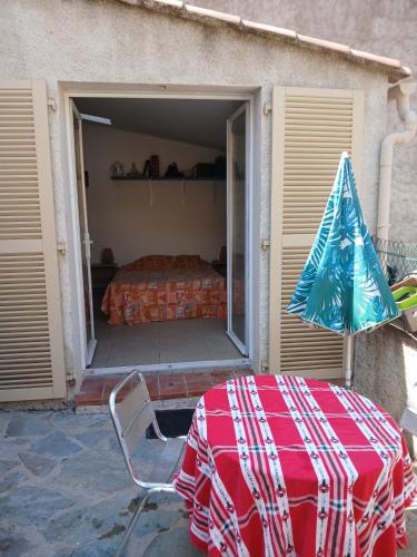 Calenzana Bed & Breakfast | Chambre avec SDB WC à 100 m du départ du GR20