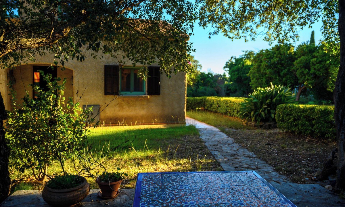 Santa-Maria-Poggio Villa | Character house - 4 suites - large, quiet property between sea and mountains.