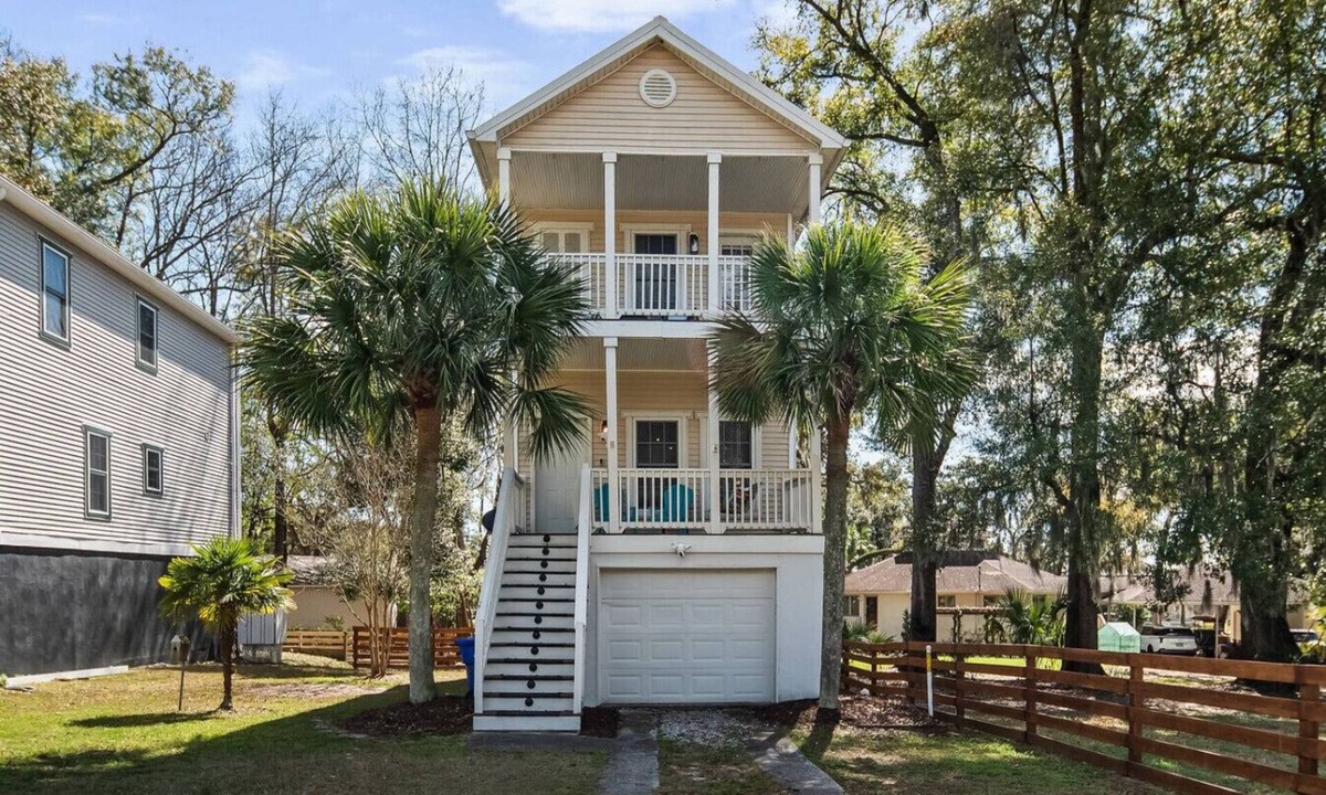 North Charleston House | Charleston 3BR Home · 3 Baths · Porches · Dogs OK