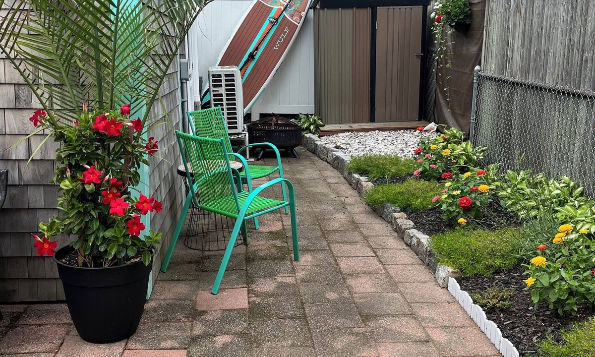 Wareham Center Cottage | Charming 1-bedroom cottage in peaceful Wareham with AC, WiFi