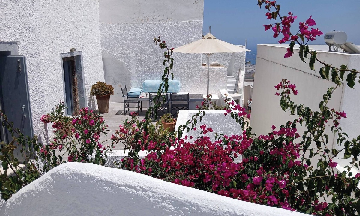 Pyrgos House | Charming 1705 Castle House in Pirgos Kallistis, Greece