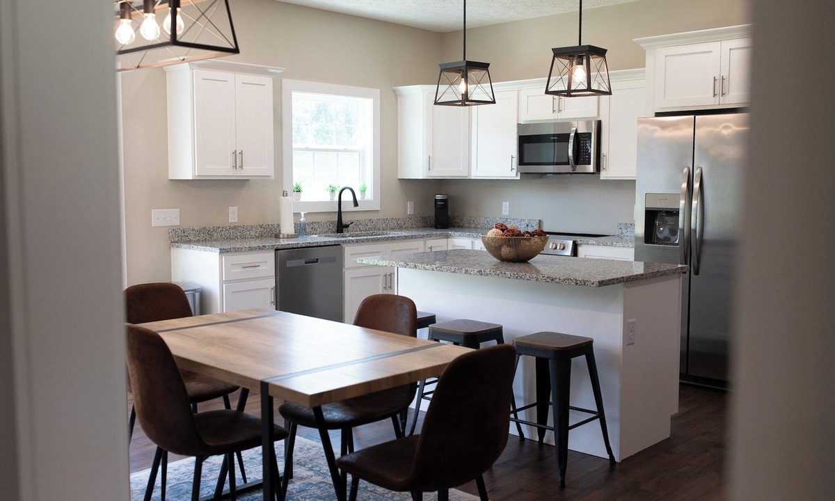 Elizabethtown House | Charming 3BR Getaway Near E-Town Sports Park - Wi-Fi + AC in Scenic Glendale