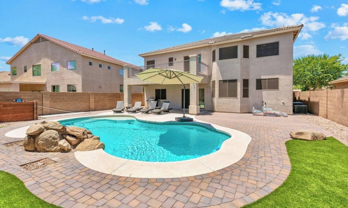 Del Rio Ranch House | Charming 4-bedroom house in Avondale with AC, WiFi