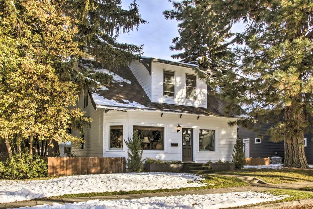 Garden District House | Charming Downtown Coeur d'Alene Home with Yard!