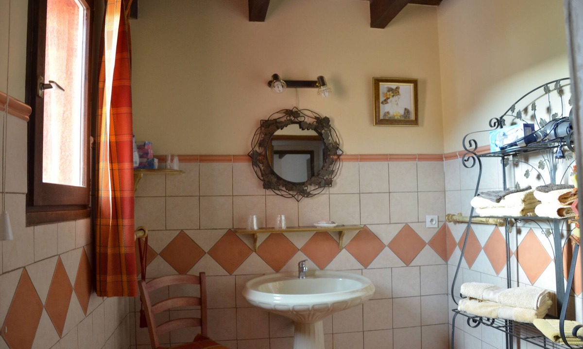 Prunete House | Charming guest rooms near the sea and the mountains. Room 1