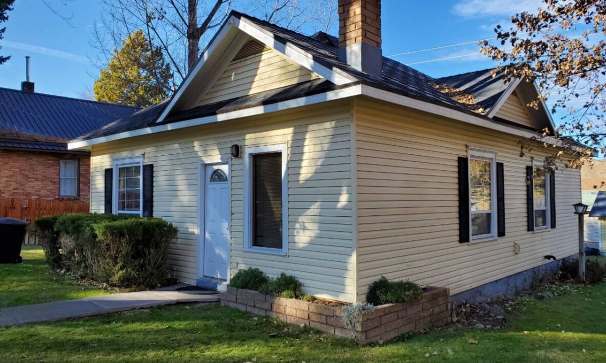 Lava Hot Springs House | Charming Lava Cottage steps from delightful Main Street!