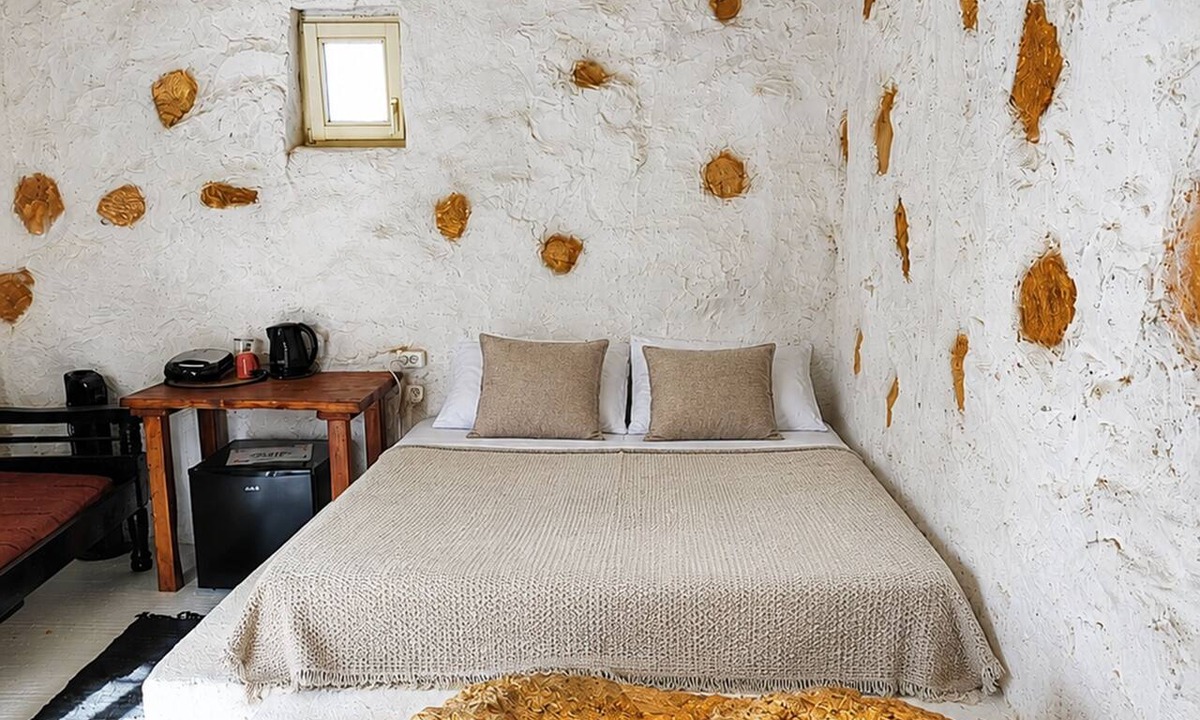 Paraga Apartment | Charming Studio Rental in Mikonos with Private Entrance