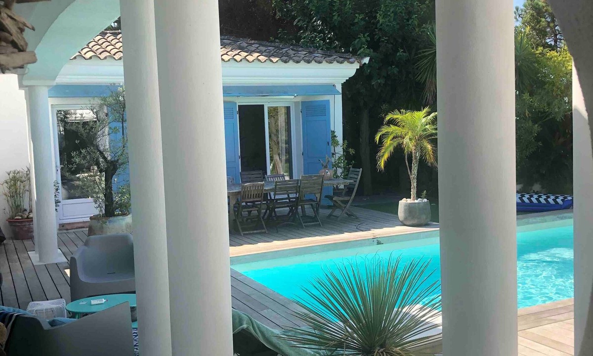 Isolella House | Charming Waterfront Villa in Pietrosella, Corsica