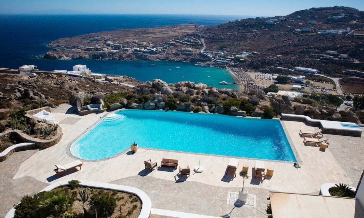 Paraga Villa | Chef included by Fantasia Villas: Paradiso Villa 13 bedrooms