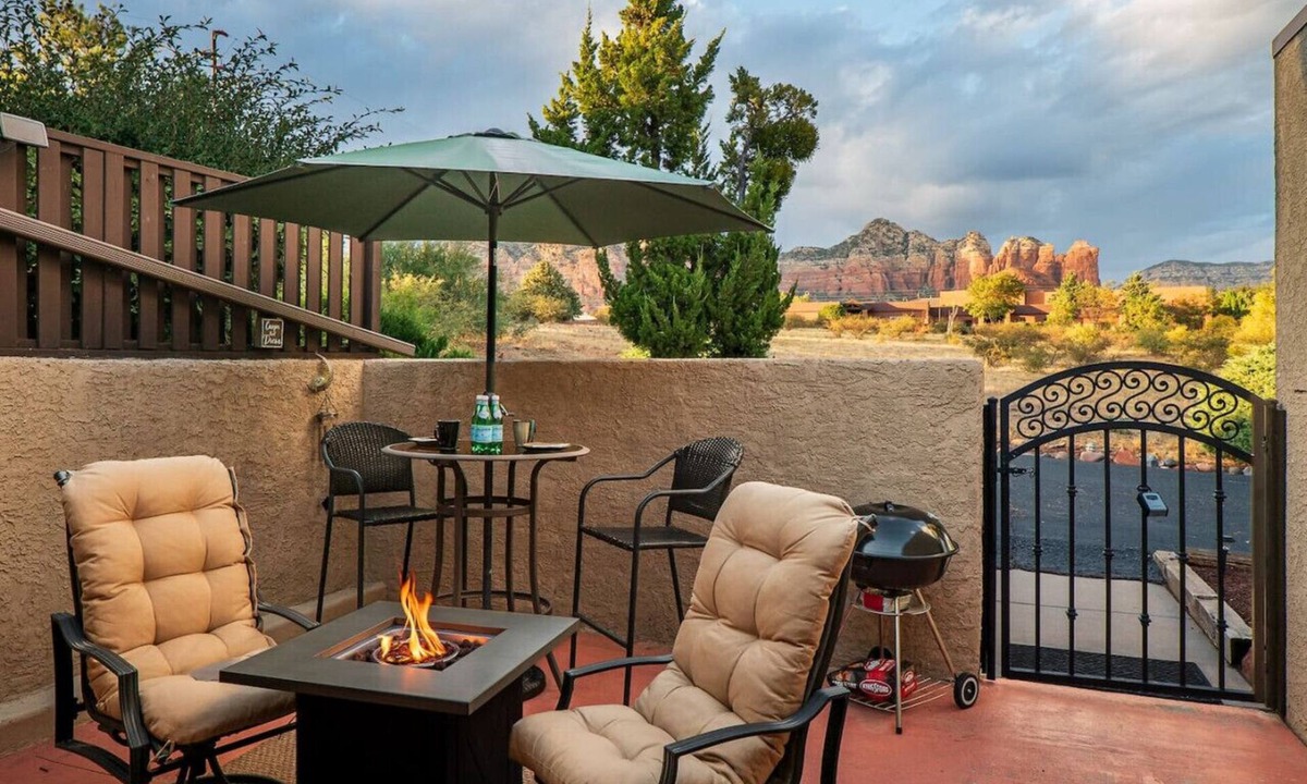 Uptown Sedona Villa | Chic Zen-Inspired Oasis w/Patio & Red Rock Views