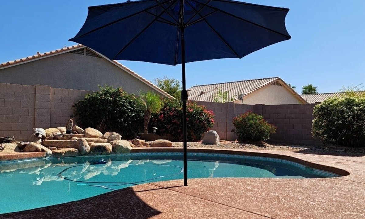 Estrella Vista House | Chill&grill by your private pool at this 3BR,3Bath ,pet friendly home 🌴