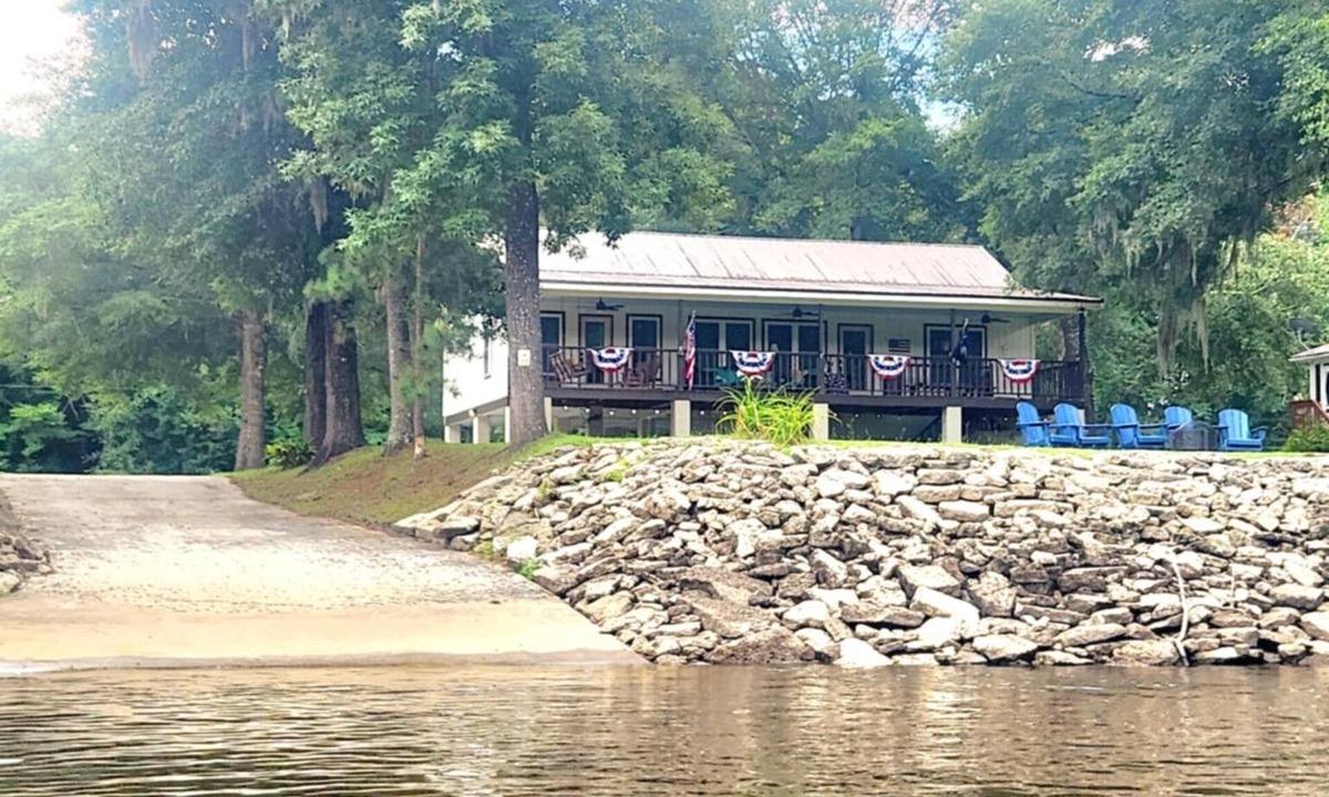Colleton County House | Chillin' on the Edisto River