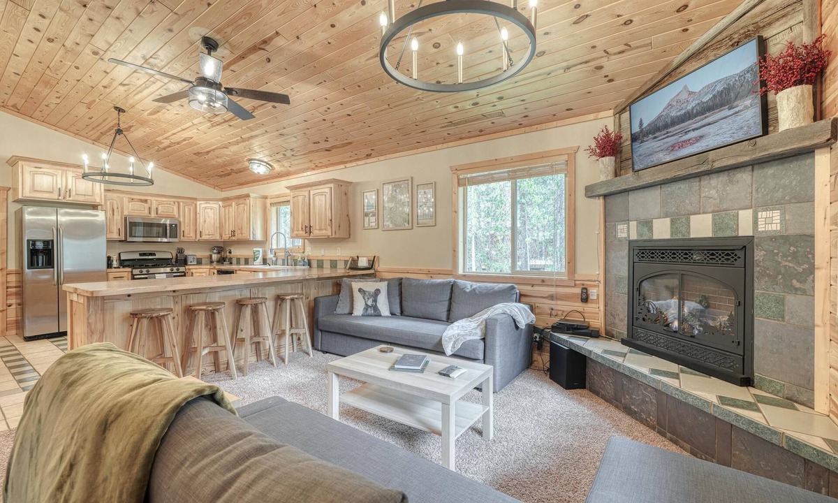 Island Park Cabin | Classy Cabin 🌟Bills Island 🌟3 Bedroom 🌟Clean