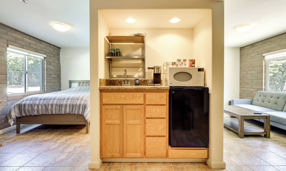 Wilbur Springs Apartment | Clear Lake Getaway w/Pool Access, Near Beaches!