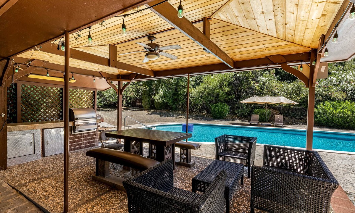 Wilbur Springs House | Clearlake 1BR Retreat Pool + Boat Parking Sleeps 4
