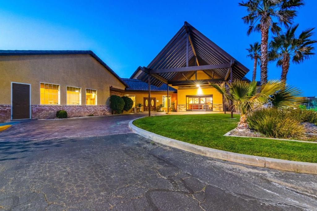 Mojave Hotel | Comfort Inn & Suites Mojave