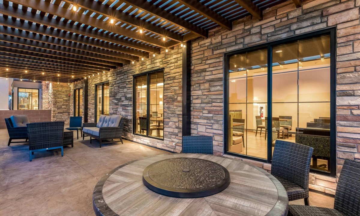 Hurricane Hotel | Comfort Inn & Suites Zion Park Area