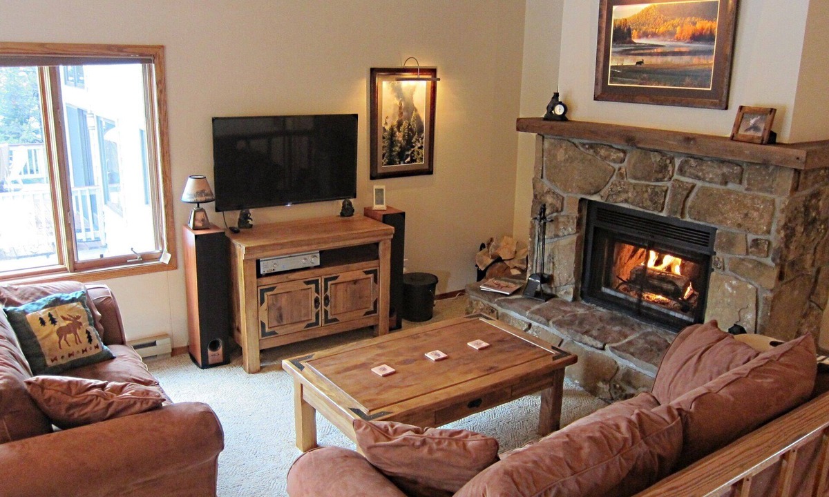 Big Sky Condo | Comfortable Hidden Village 2 Bedroom Condo-Family Friendly-Free WiFi