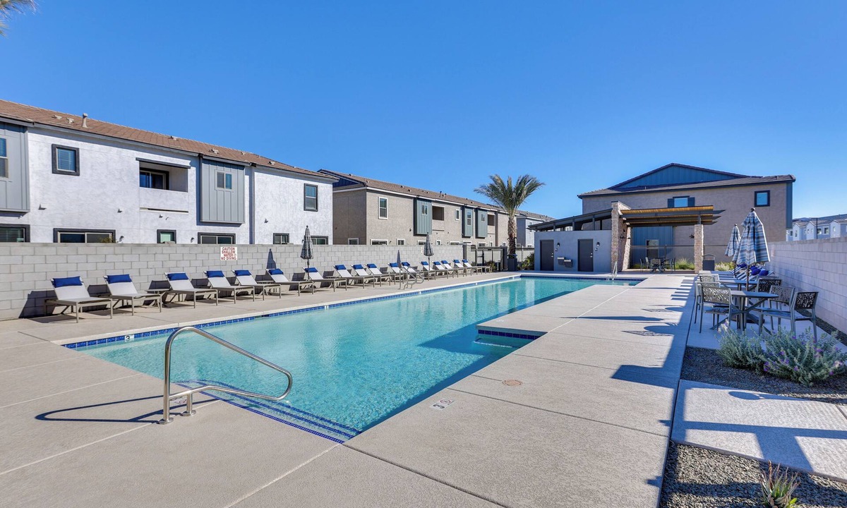 Desert View Apartment | Community Pool & Hiking Trails: Red Fox Retreat 1