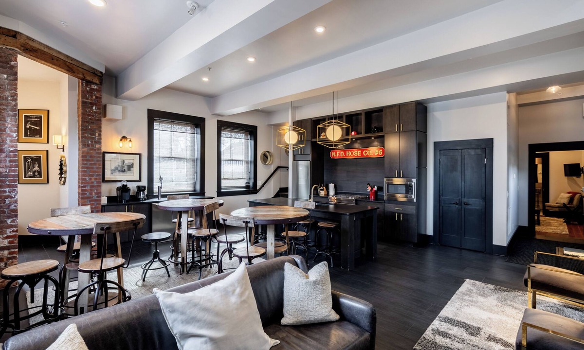 Fifth Ward House | Converted Historic Firehouse in Convenient Location w/Luxurious Finishes