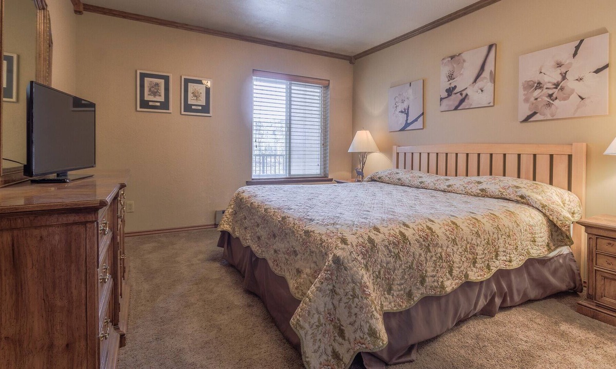Brian Head Condo | Copper Chase 203 IDEAL FOR A SMALL FAMILY WITH 2-4 CHILDREN