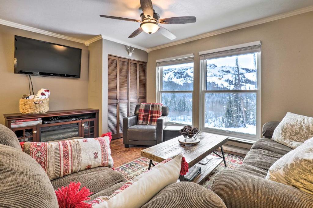 Brian Head Apartment | Copper Chase Condo Less Than 1 Mile to Brian Head Skiing!