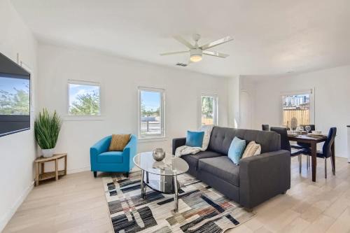 Downtown Phoenix House | Cosmopolitan Cottage