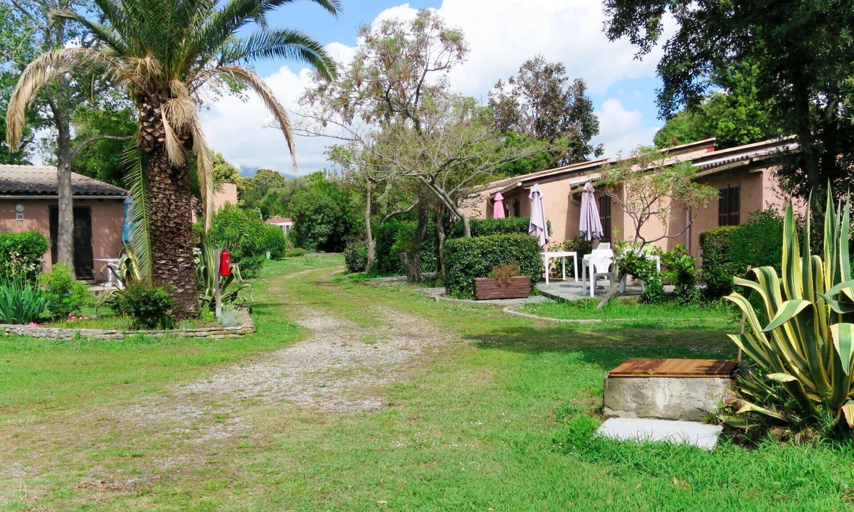 Casamozza House | Cosy apartment in villa for 4 guests with WIFI, A/C and terrace