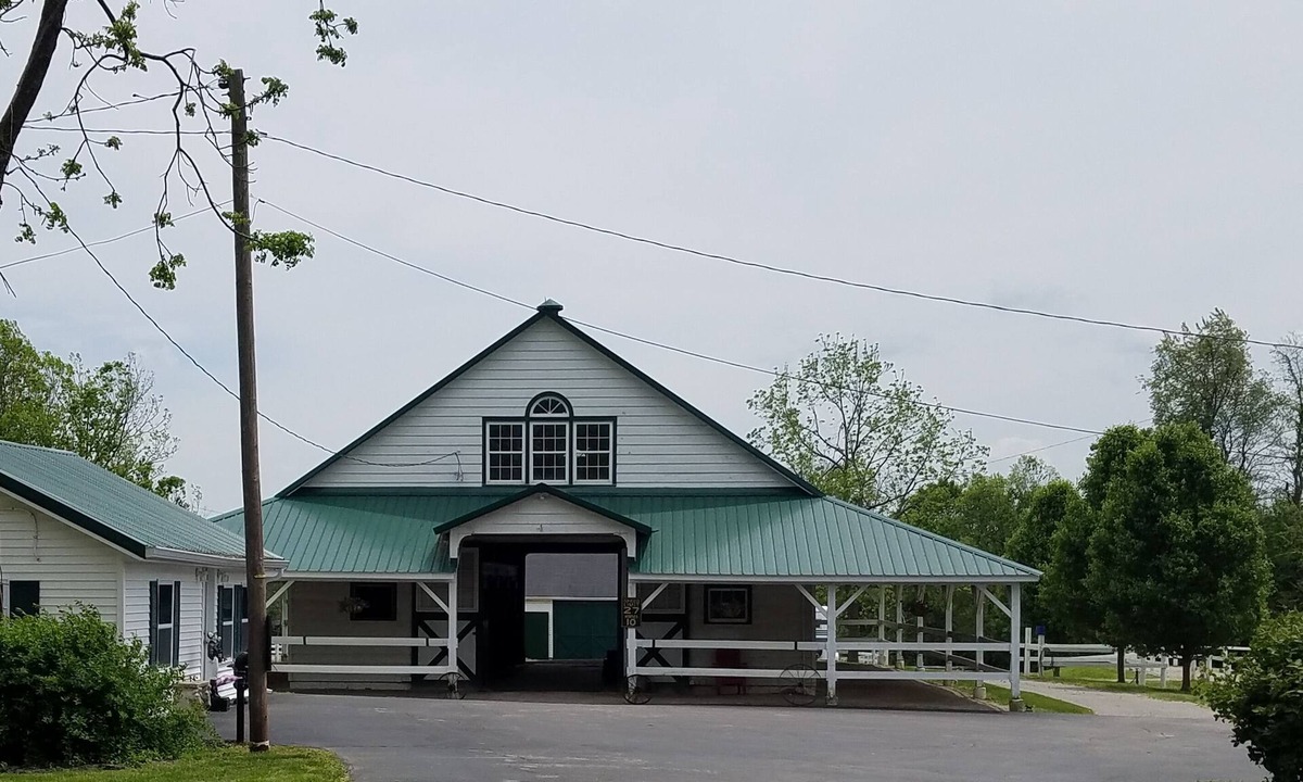 Lexington Cottage | Cottage on a thoroughbred farm, close to the Horse Park, Downtown, or Keeneland