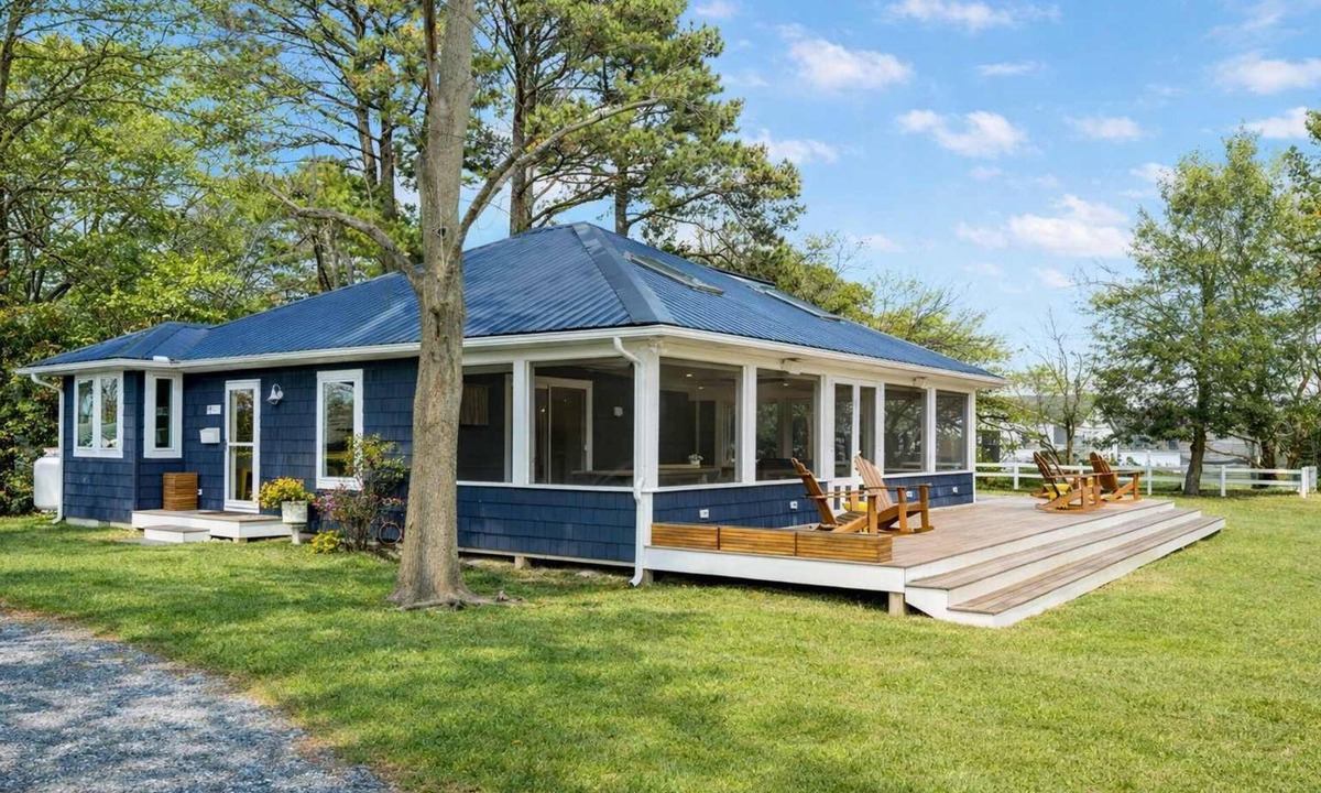 Neavitt House | Cottage with Private Water Access | Pet-Friendly | Near St. Michaels