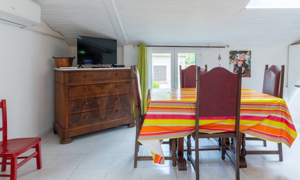 Rutali House | Country House 'Maison Stephane' with Mountain View, Private Garden and Air Conditioning