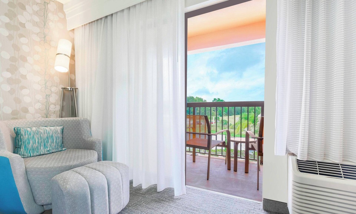Lake Mary Hotel | Courtyard by Marriott Orlando Lake Mary/North