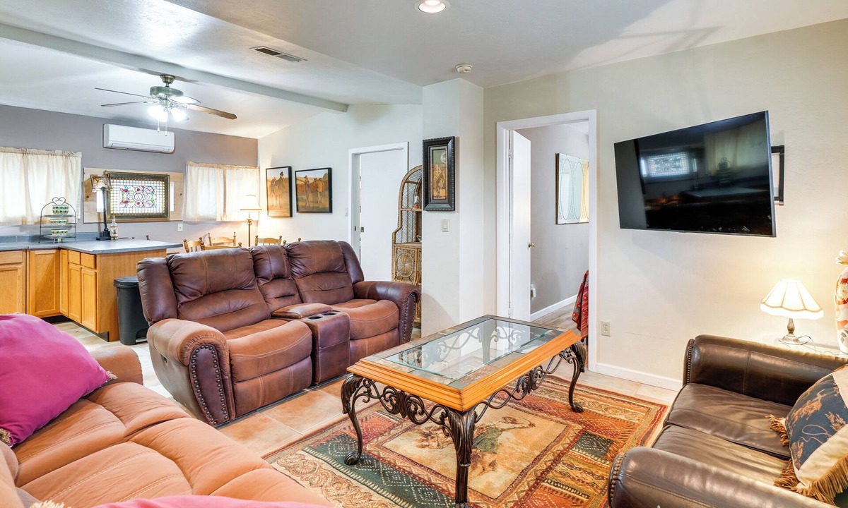 Wickenburg Apartment | Cowboy Casita in Wickenburg! Equestrian Getaway
