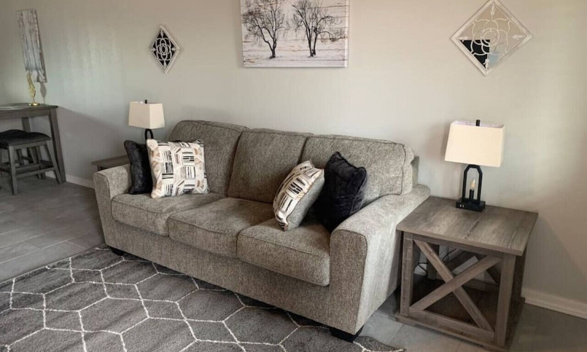 Kingman House | Cozy 1 bed/1bath Unit