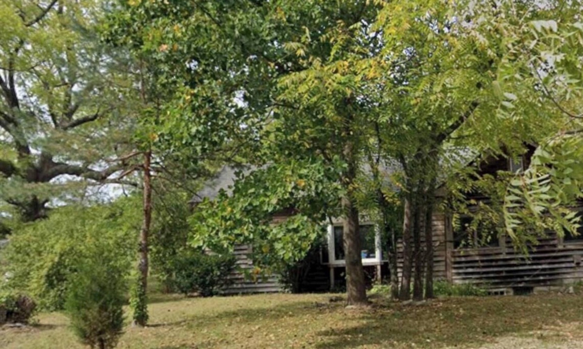 Martinsville House | Cozy 2-bedroom house with great barn just outside Martinsville