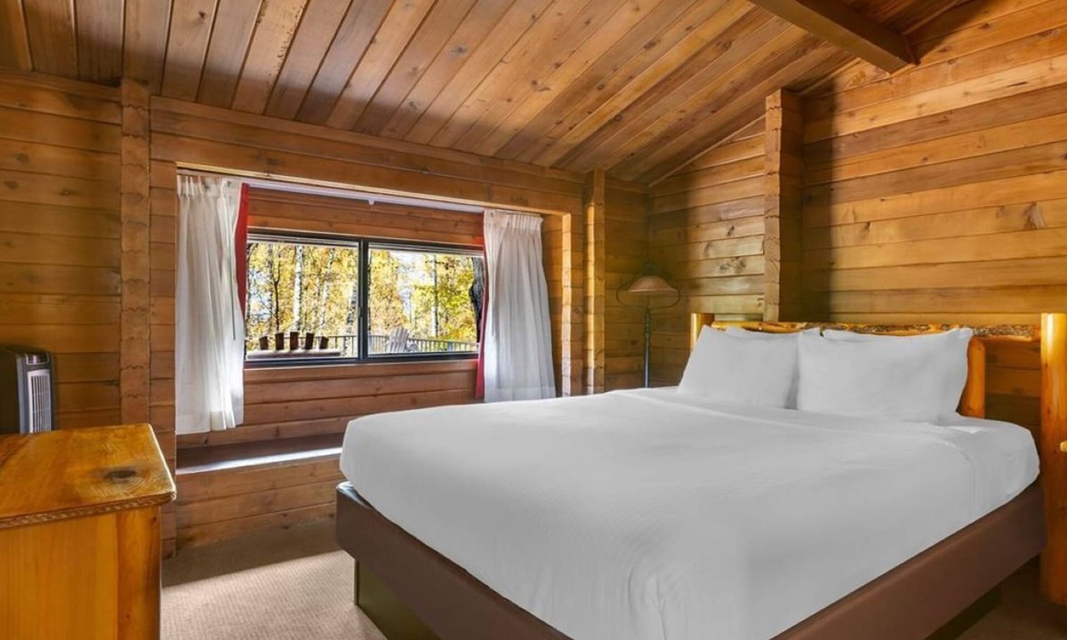 Kohls Ranch Resort | Cozy Cabin at Base of Mogollon Rim w/Fireplace, WiFi & Resort Pool