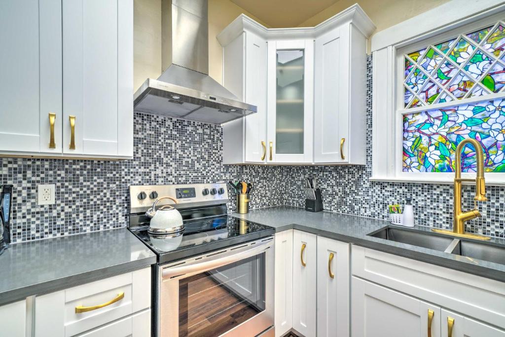 Carpinteria Apartment | Cozy Carpinteria Apartment: Walkable Location