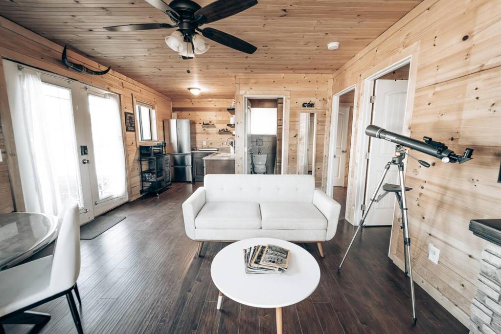 Williams Cabin | Cozy Cub Cabin, Wilderness Retreat Williams AZ near Grand Canyon, Fire pit