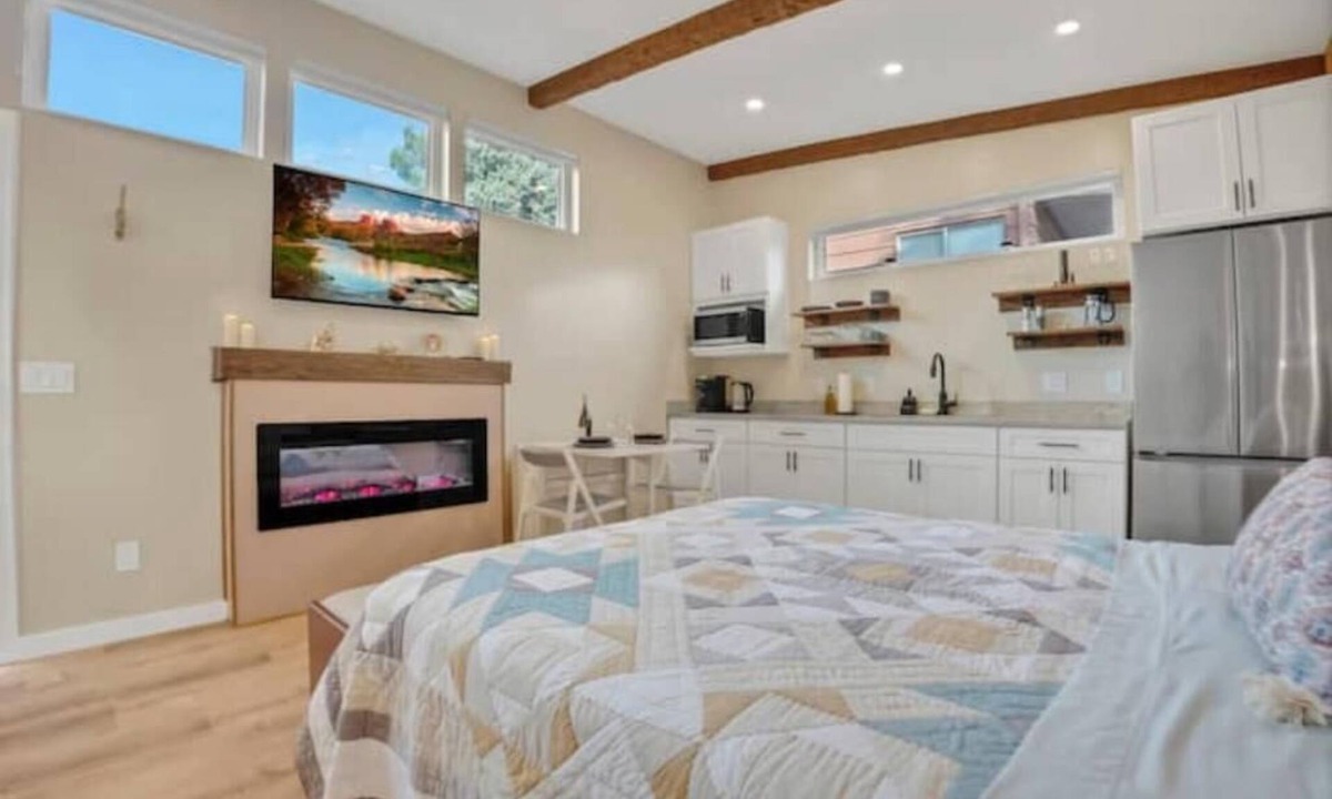 West Sedona House | Cozy Guest House Perfect For Couples w/Hot Tub
