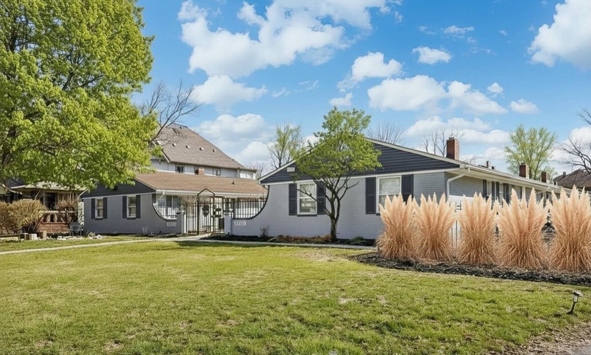 Mapleton/Fall Creek House | Cozy Indy Getaway | Parking WiFi Near Downtown