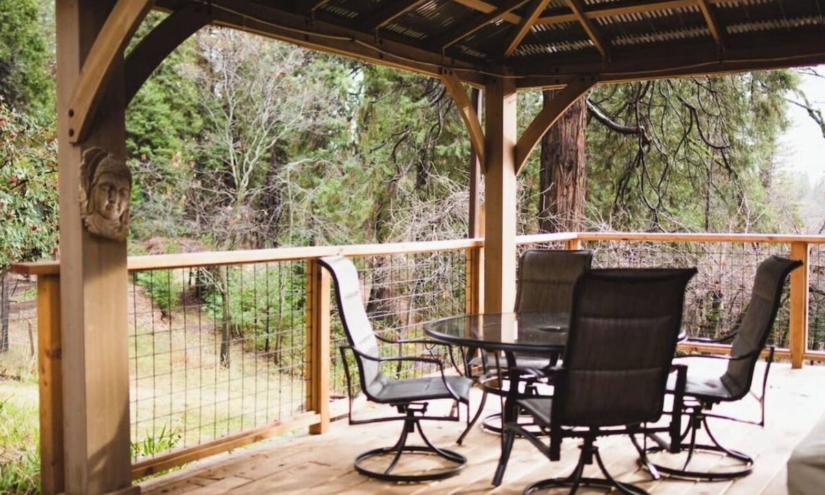 Cedar Ridge House | Cozy, Private House With Hot Tub on 2 Acres