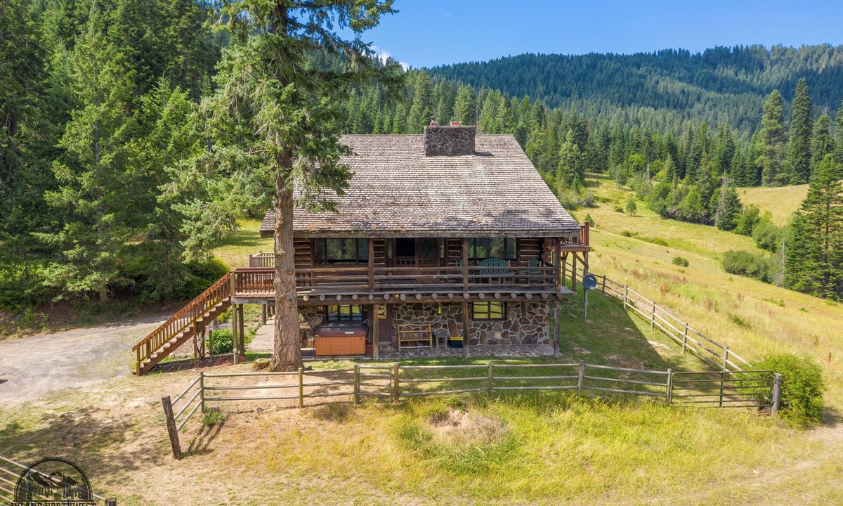 Harrison Cabin | Cozy Secluded 5-bedroom cabin in Harrison