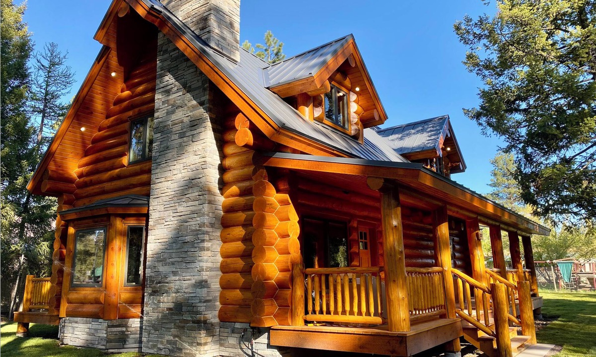Seeley Lake Cabin | Cozy Seeley Lake Cabin, Sleeps 9, Huge Hot Tub