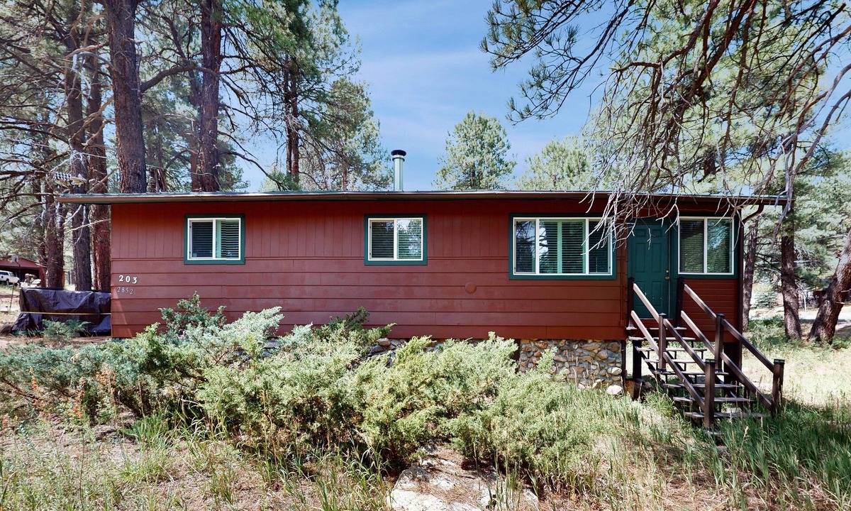 Kachina Village House | Cozy woodland with fireplace & patio, near trails, Flagstaff & national forest