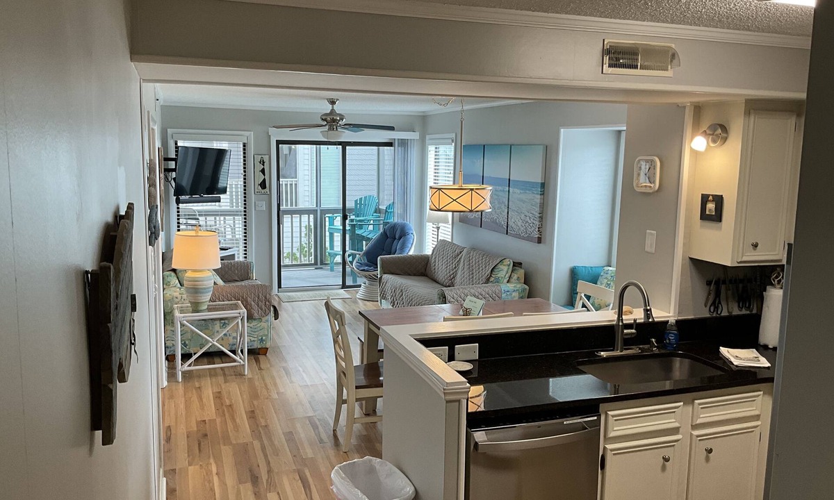 Atlantic Beach Condo | Crystal Coast Atlantic Beach. Oceanfront with private beach access