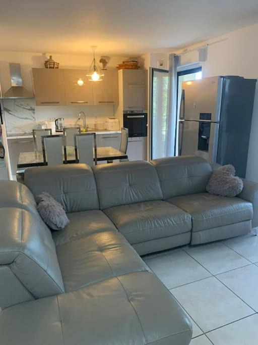 Arena Apartment | Désactiver
