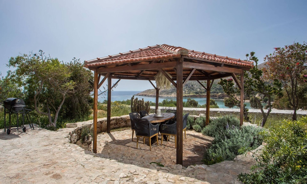 Halki House | Dame Stamatias Haus by Interhome