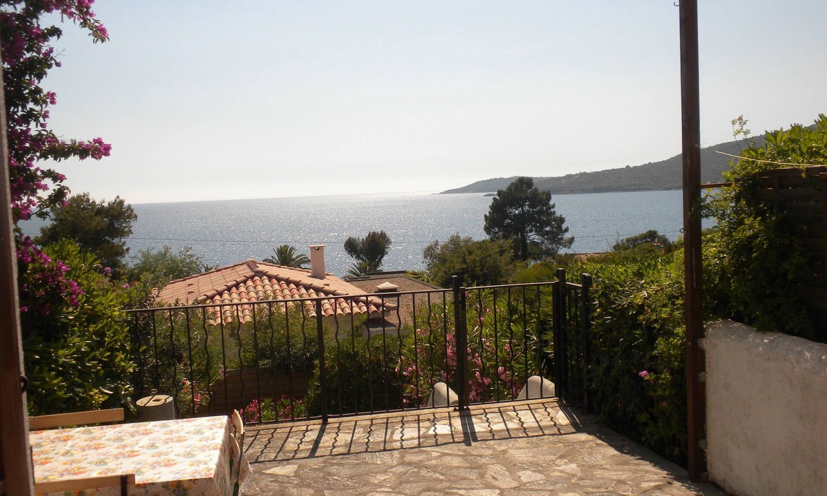 Vico House | Dans Résidence Arborée, 100m des Plages , Villa Mitoyenne vue mer